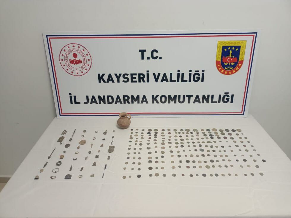 Jandarma operasyonuyla 255 tarihi eser ele geçirildi